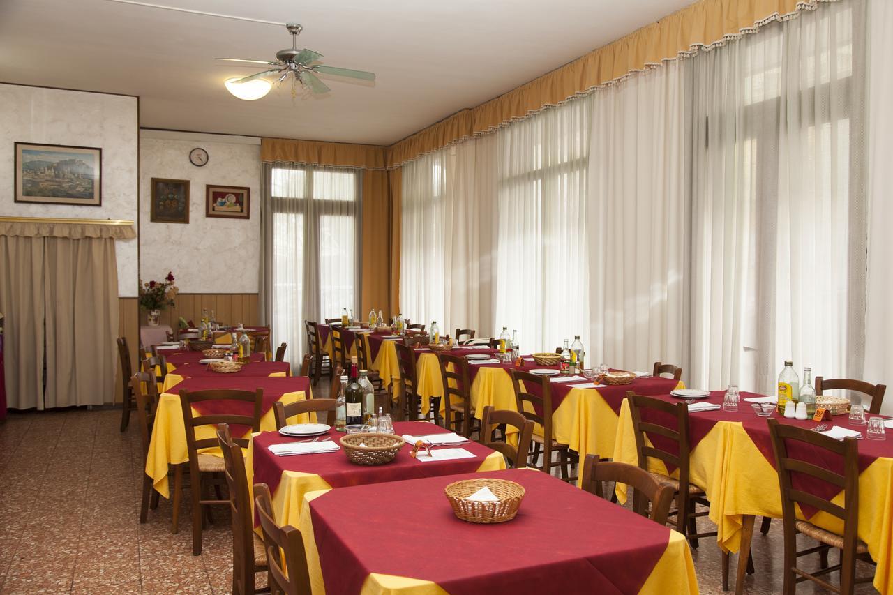 Hotel Taormina Lido di Jesolo Ngoại thất bức ảnh